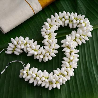 Buy Fresh Jasmine Flower at Veenas.com - Online Indian Grocery Store UK